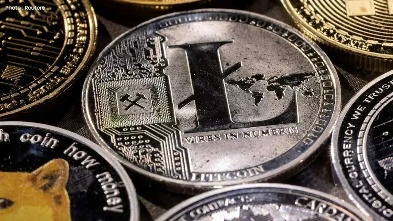 CoinShares Halts US Crypto ETF Amid Market Turbulence