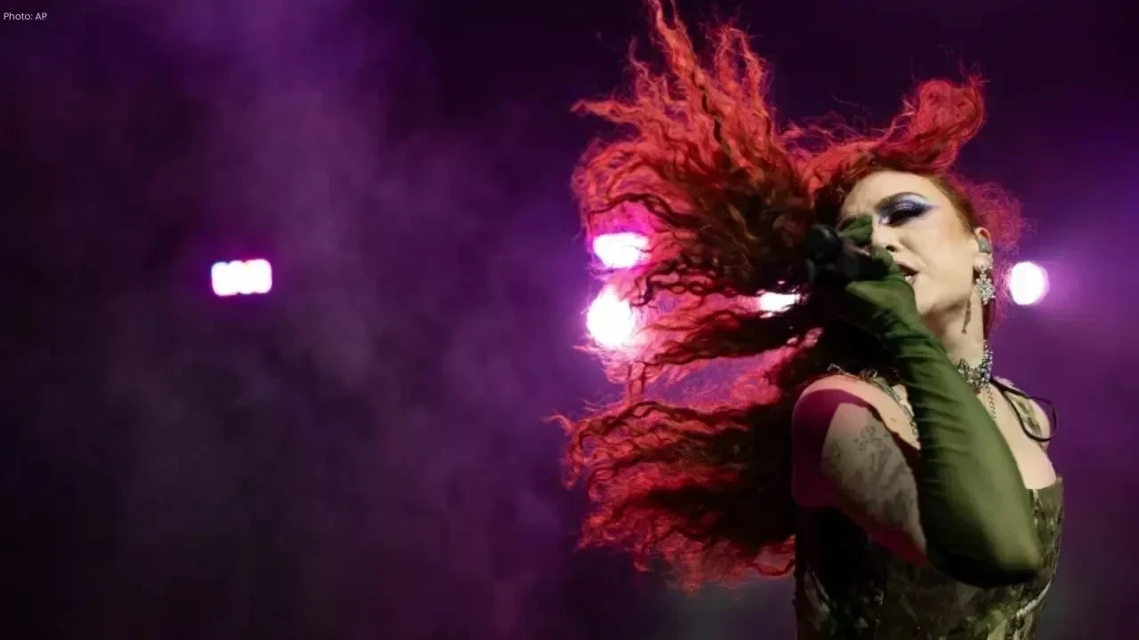 Star-Studded New Year's Eve Celebrations with Carey and Malone