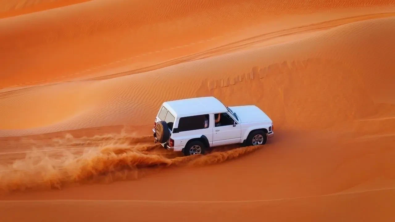 Desert Escapades Soar: The Allure of Sand and Starry Skies