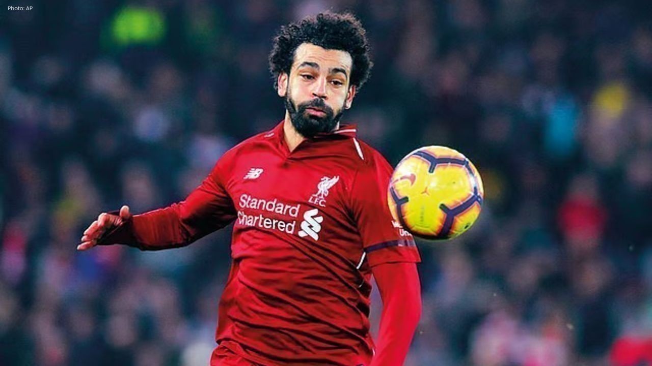Salah Saga Erupts as Saudi Tables $200m Transfer Bid