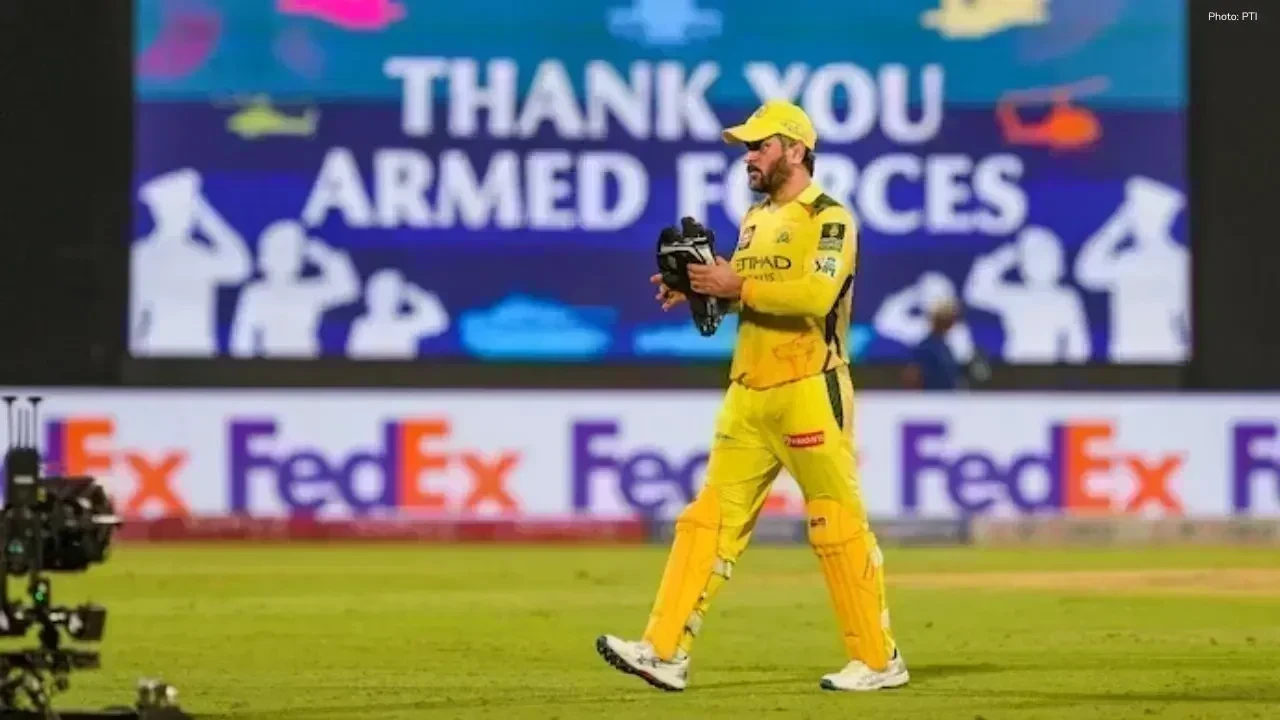 Murali Vijay Hails MS Dhoni’s Exceptional Leadership Style