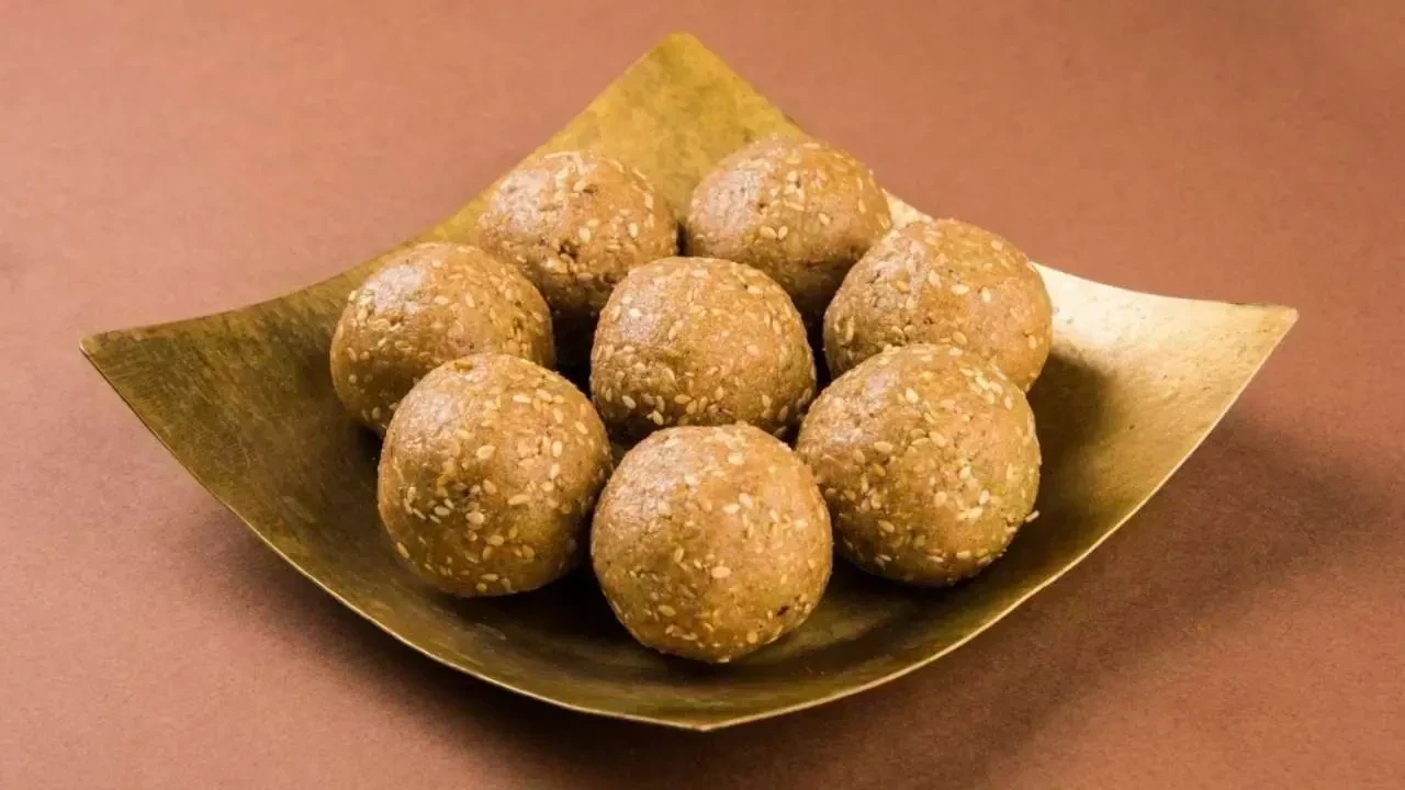 Nutritionist Shares 12 Health Benefits of Sesame Seed Balls: Why This Sesame Seed Sweet Is a Winter Superfood