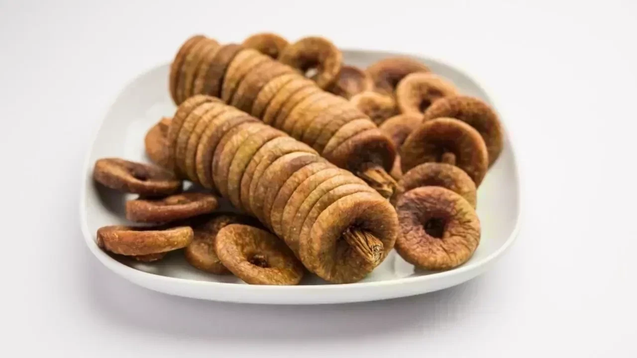 Want Better Gut Health and Glowing Skin? Add Figs to Your Diet