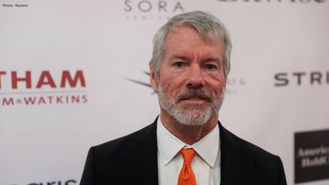 Strategy Holds Steady in Nasdaq 100 Amid Crypto Scrutiny