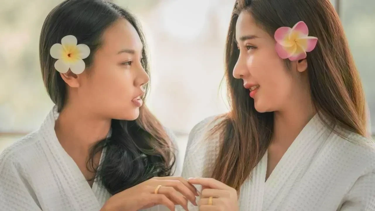 K-Beauty vs Ayurveda: Find the Right Skincare Routine Tailored for Your Skin Type