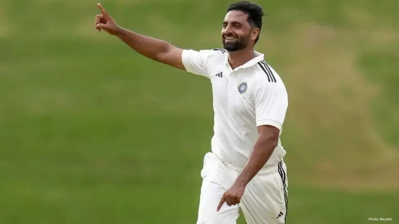 Emerging Star Auqib Nabi Captivates Attention for IPL Mini-Auction