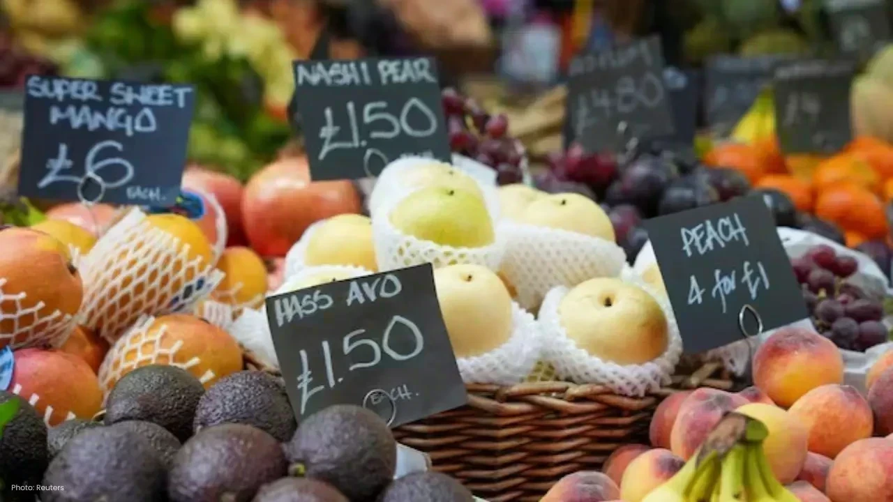 UK Inflation Drops to 3.2%, BOE Rate Cut Likely This Week