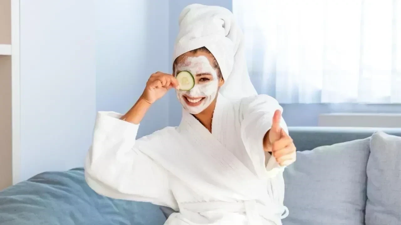 What Happens When You Apply Curd on Your Face Before Bedtime?