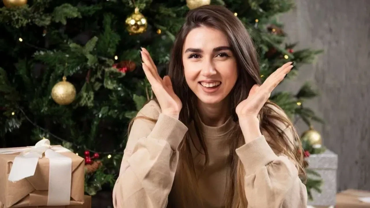 5 Skincare Tips to Glow Up Before Christmas