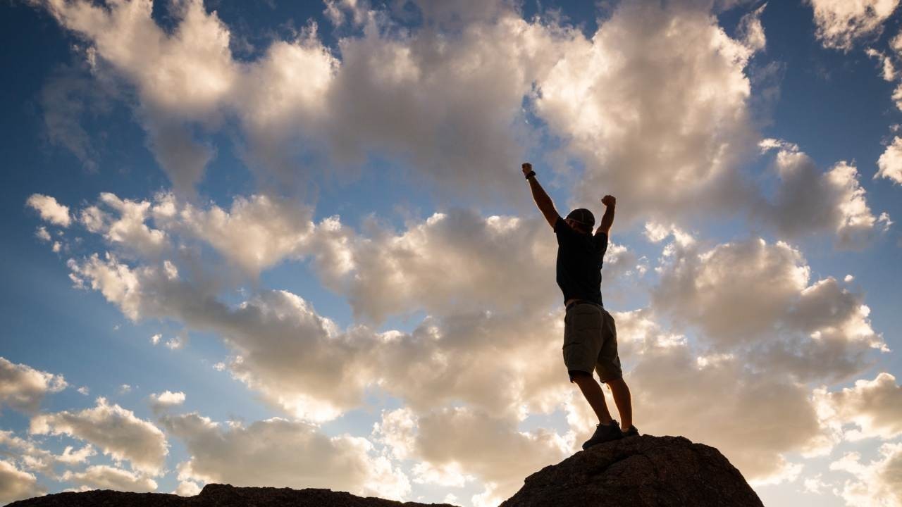 How to Build Confidence in 30 Days: A Complete Free Transformation Guide