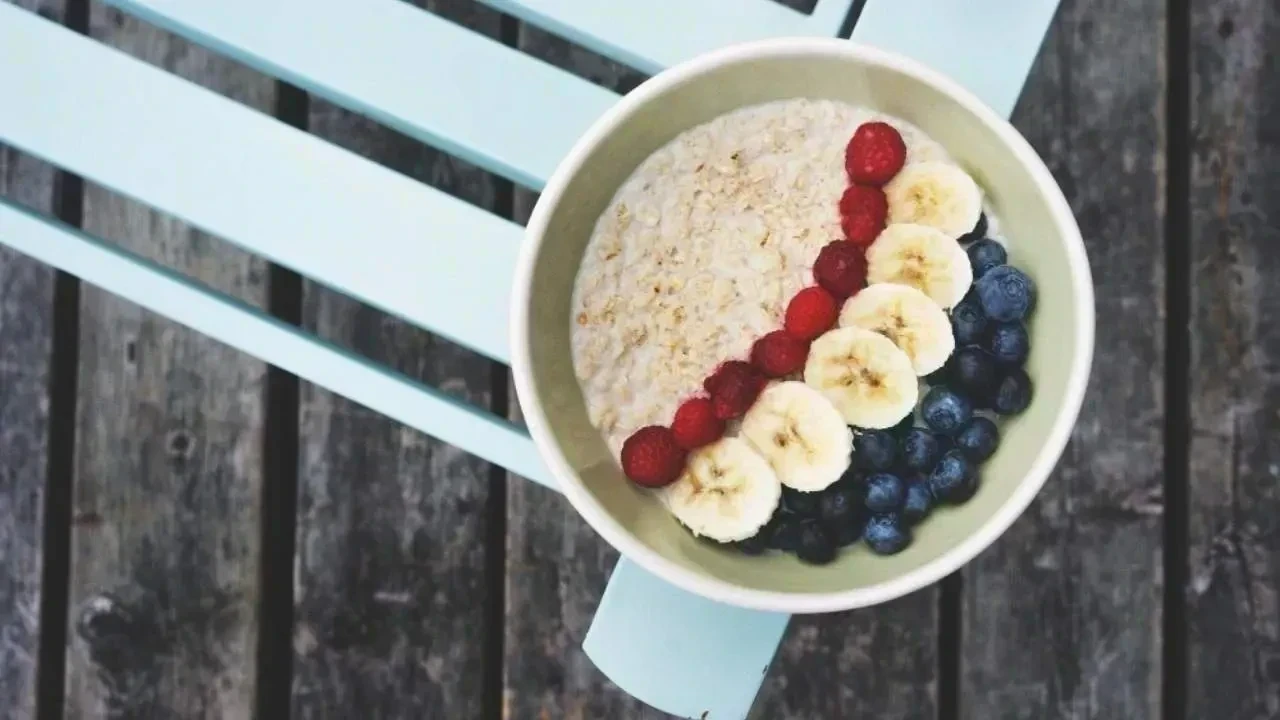 Busy Morning? This Quick Oat Breakfast Adds 45g Nutrition in Minutes