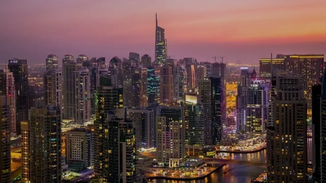 How Much a Hotel in Dubai Costs During Peak Season