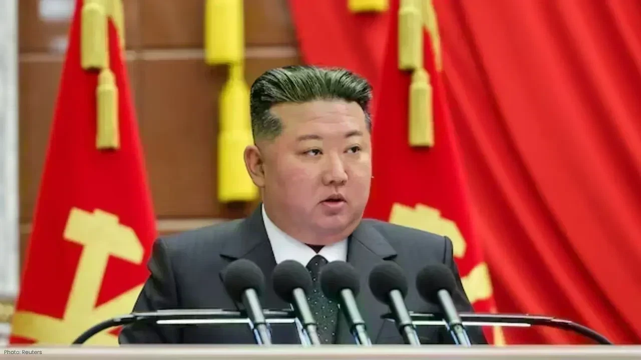 Kim Jong Un Honors North Korean Soldiers at New Memorial