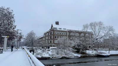 Winter Chaos: Snow and Ice Disrupt Travel in the Netherlands