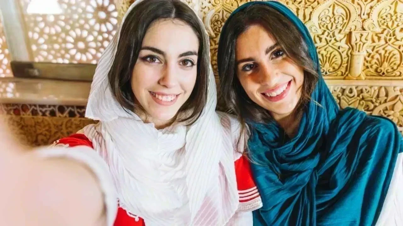 Arab Women’s Timeless Glow: Natural Beauty Secrets You Should Know