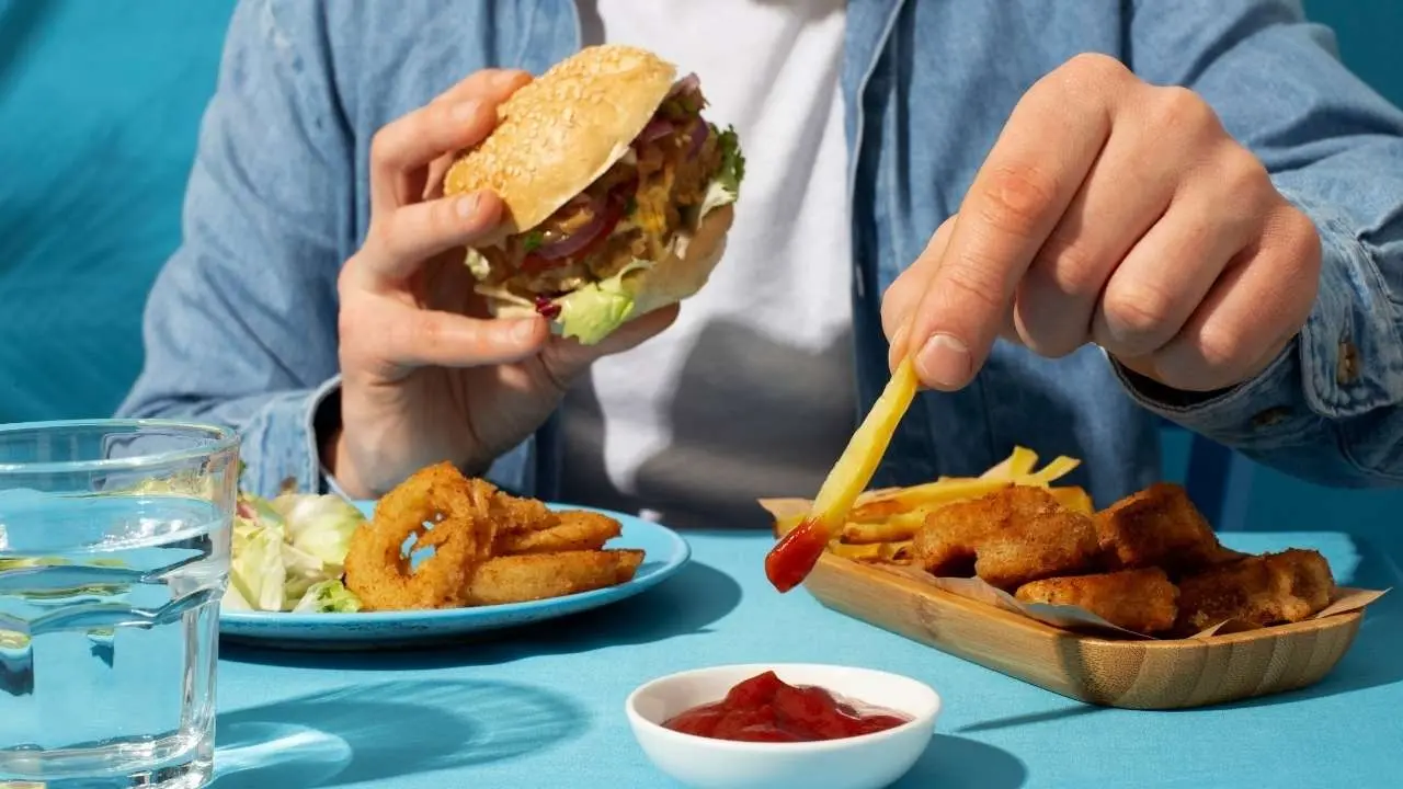 Foods You Should Avoid in Summer to Stay Safe in the Heat