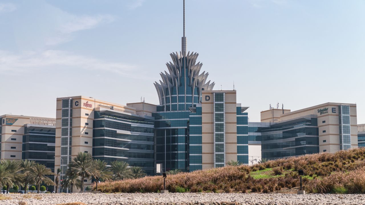 Exploring Dubai Silicon Oasis (DSO)