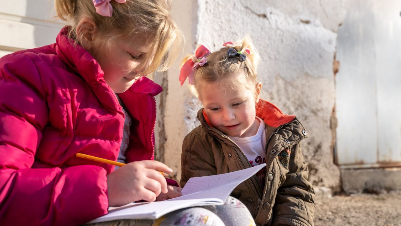Kids Should Learn Two Languages Early